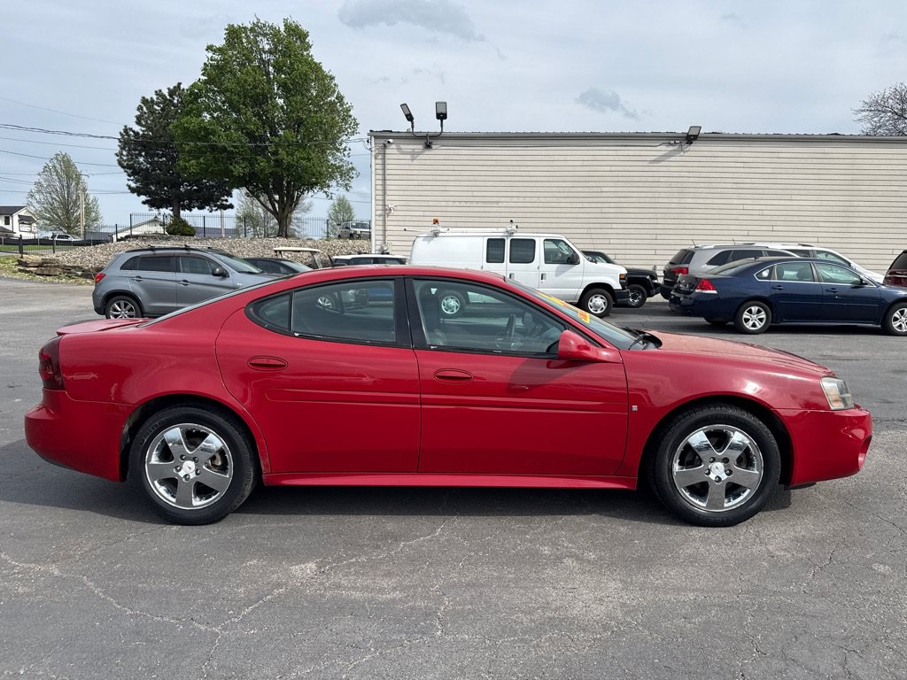 Used 2007 Pontiac Grand Prix GT w/ Sun And Sound Package FWD image 5