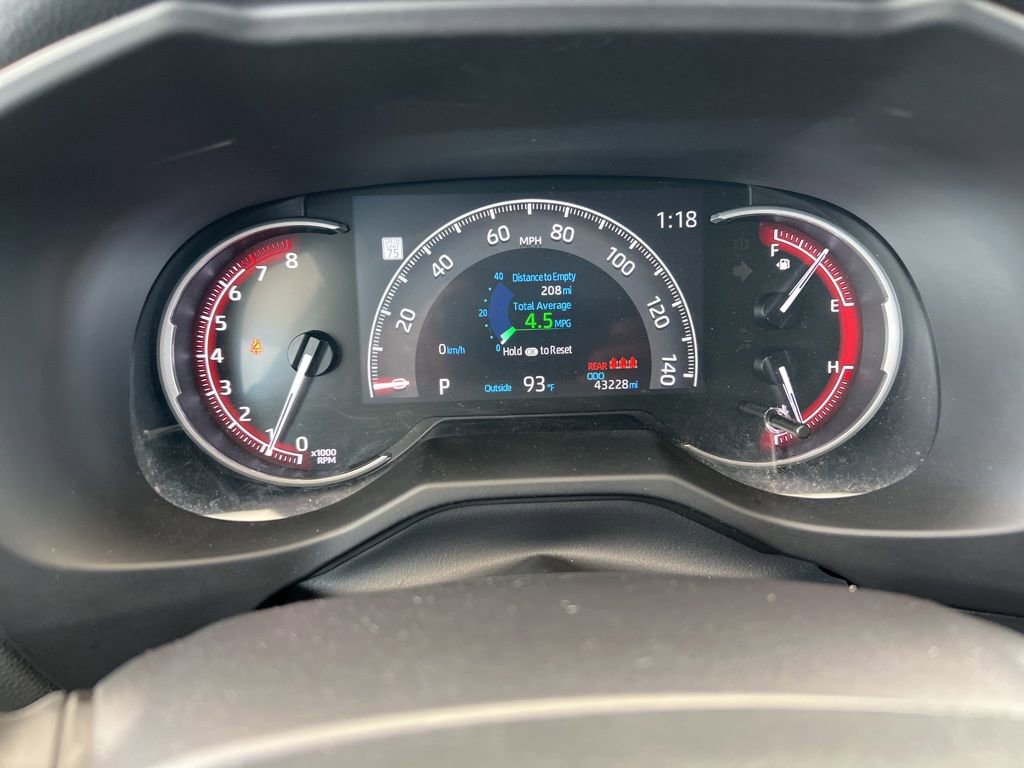 Used 2024 Toyota RAV4 LE image 16