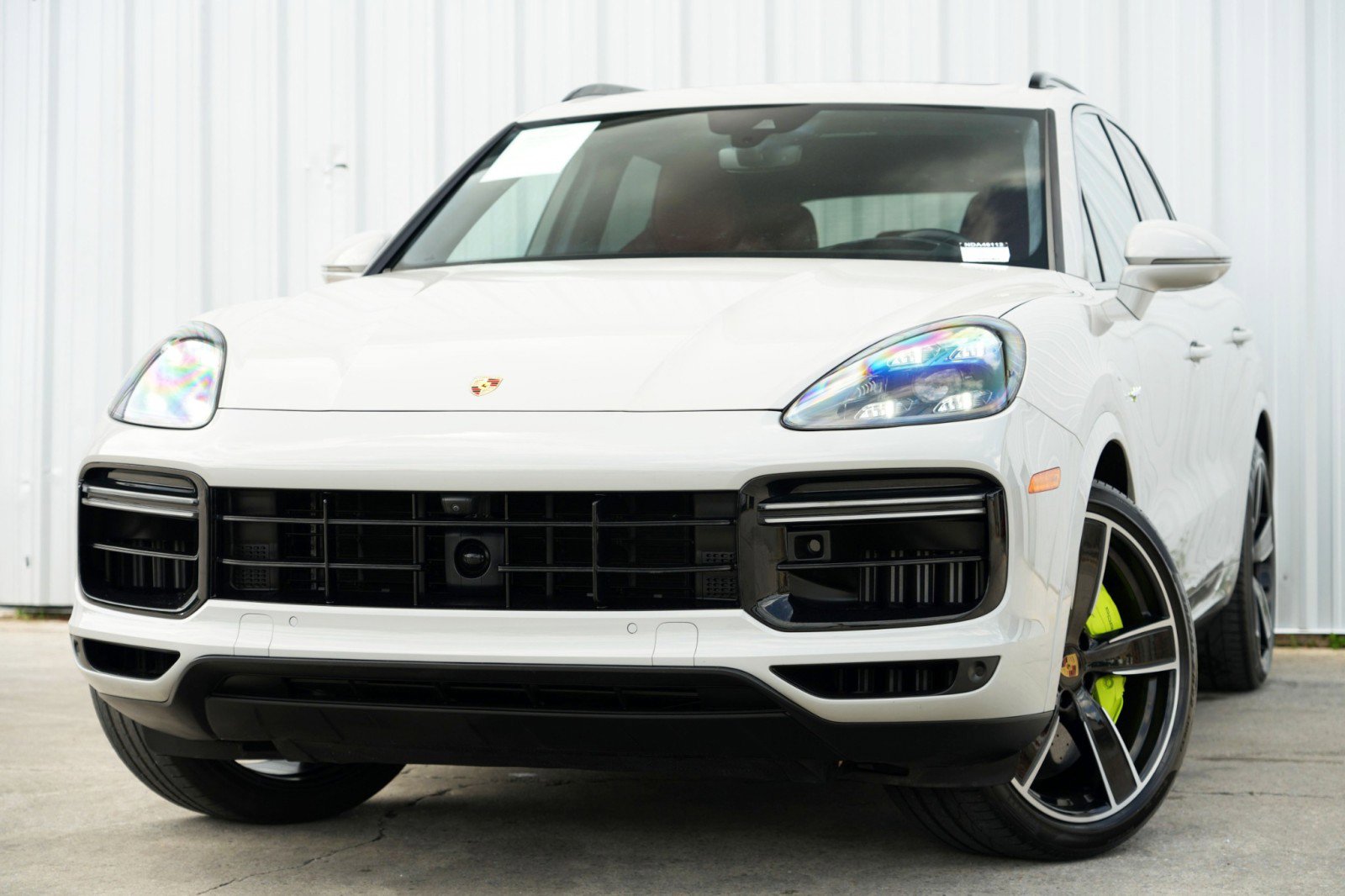 Used 2022 Porsche Cayenne Turbo S w/ Assistance Package image 3