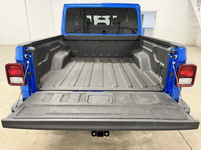 Used 2024 Jeep Gladiator Sport image 22