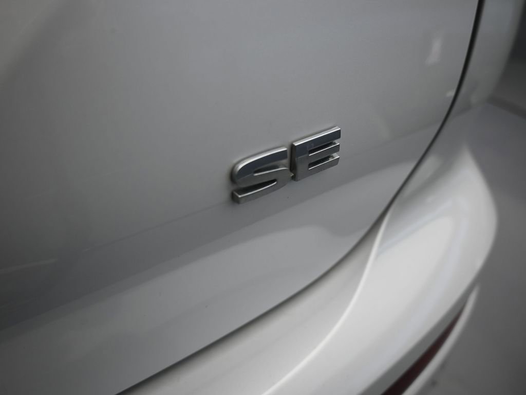 Used 2023 Mitsubishi Outlander SE image 45