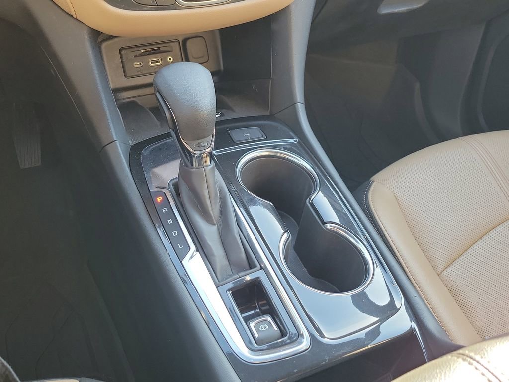 Used 2022 Chevrolet Equinox Premier w/ LPO, Floor Liner Package image 31