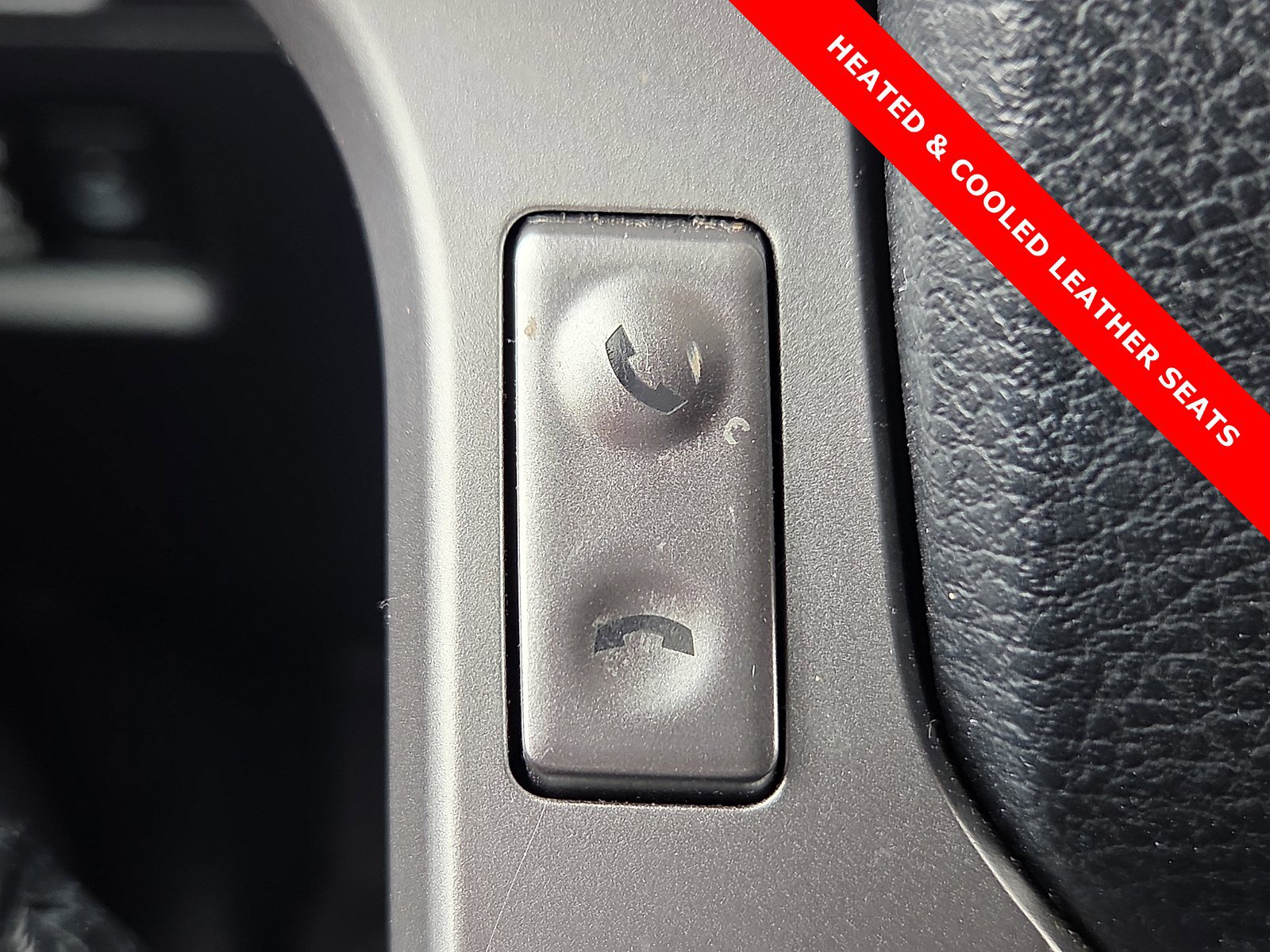 Used 2023 Toyota 4Runner Limited image 21