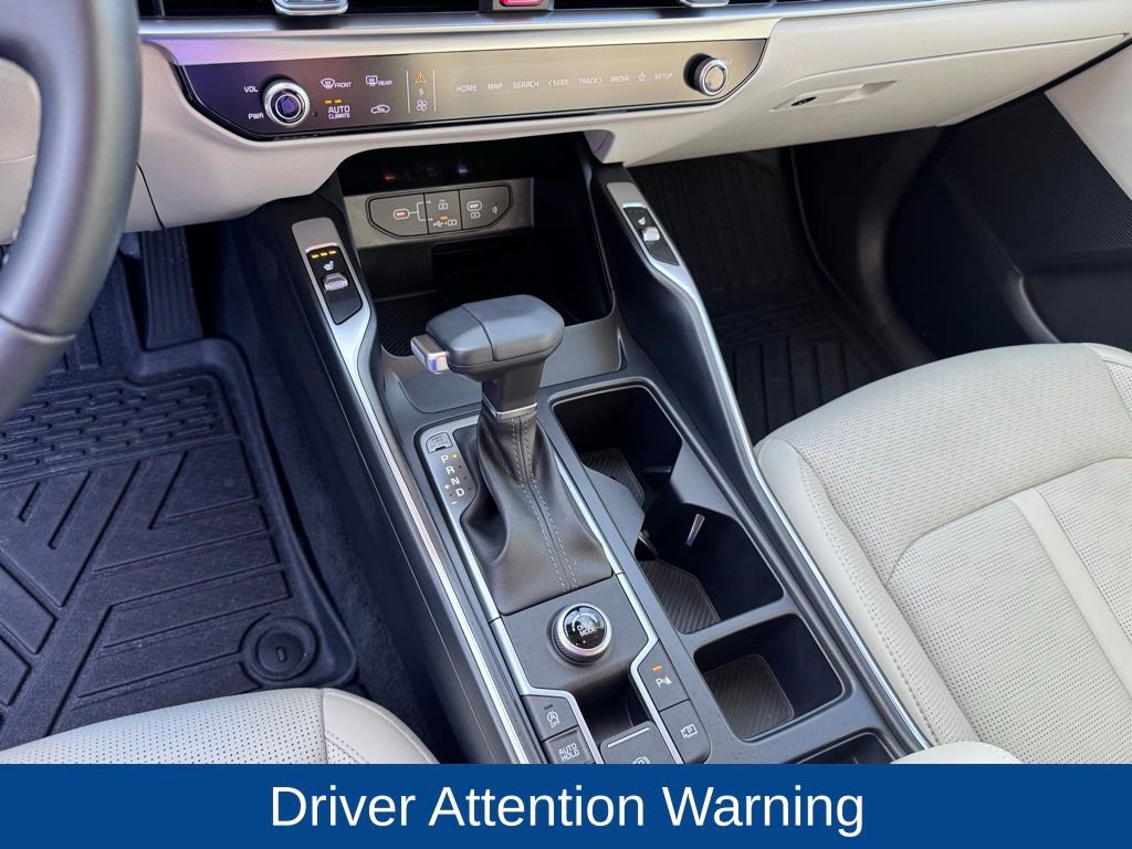 Used 2025 Kia Sorento EX image 16