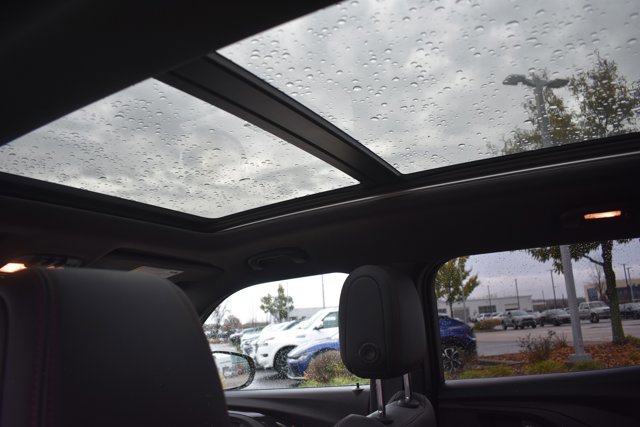 Used 2023 Chevrolet TrailBlazer RS w/ Sun and Liftgate Package image 19