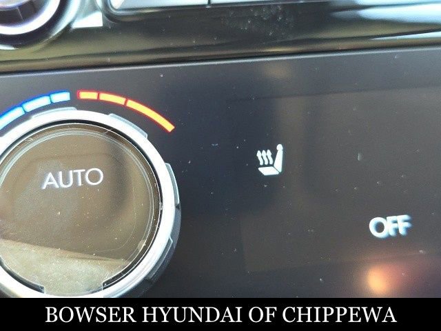 Used 2025 Hyundai Santa Fe SEL image 13