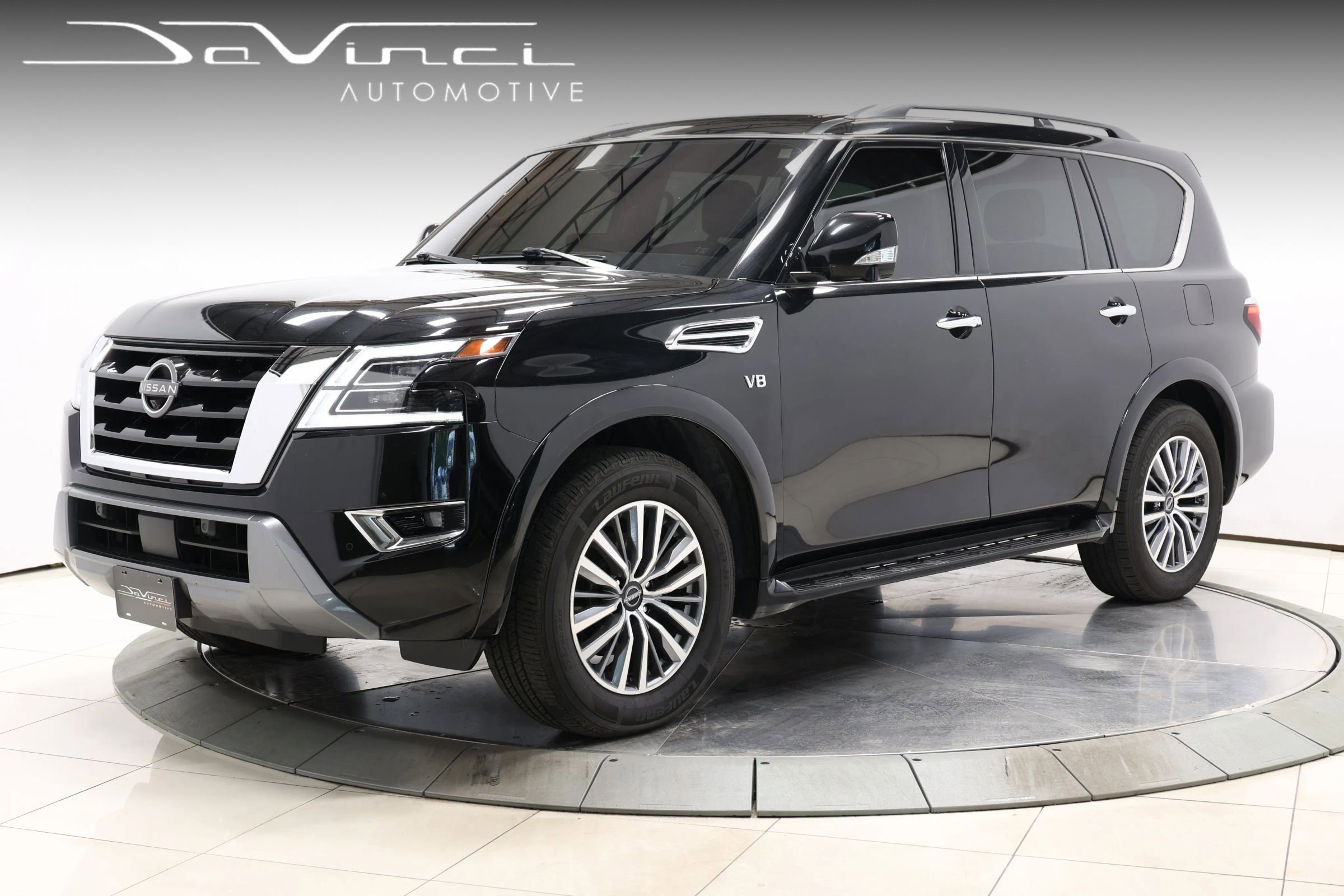 Used 2022 Nissan Armada SL w/ Captain's Chairs Package image 1