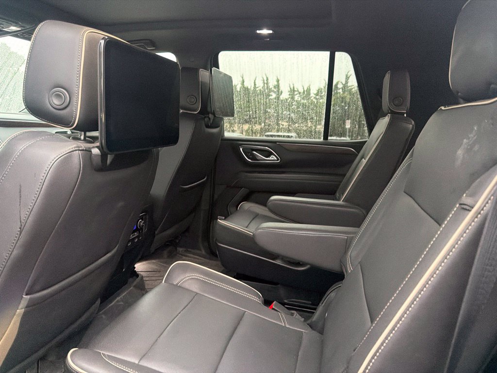 Used 2023 Chevrolet Tahoe Premier w/ Advanced Technology Package AWD/4WD image 7