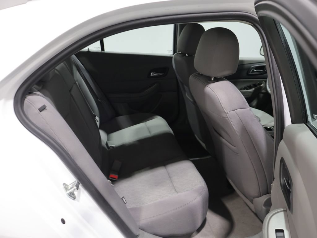 Used 2015 Chevrolet Malibu LS FWD image 19