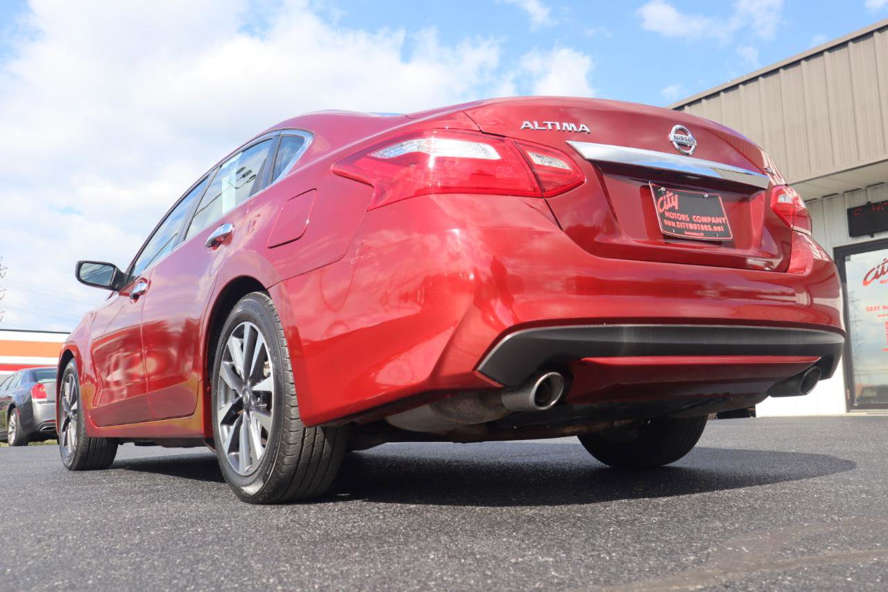 Used 2016 Nissan Altima 2.5 SV FWD image 19