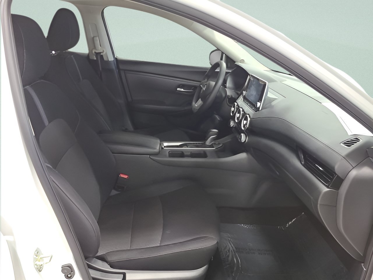 Used 2024 Nissan Sentra SV FWD image 11