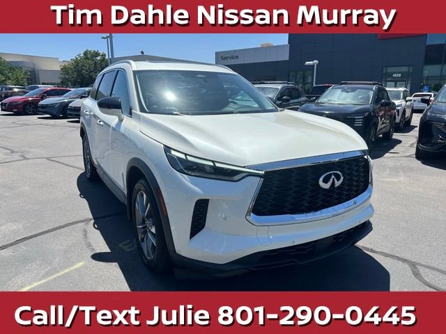 Used 2023 INFINITI QX60 Luxe w/ Cargo Package AWD/4WD image 3
