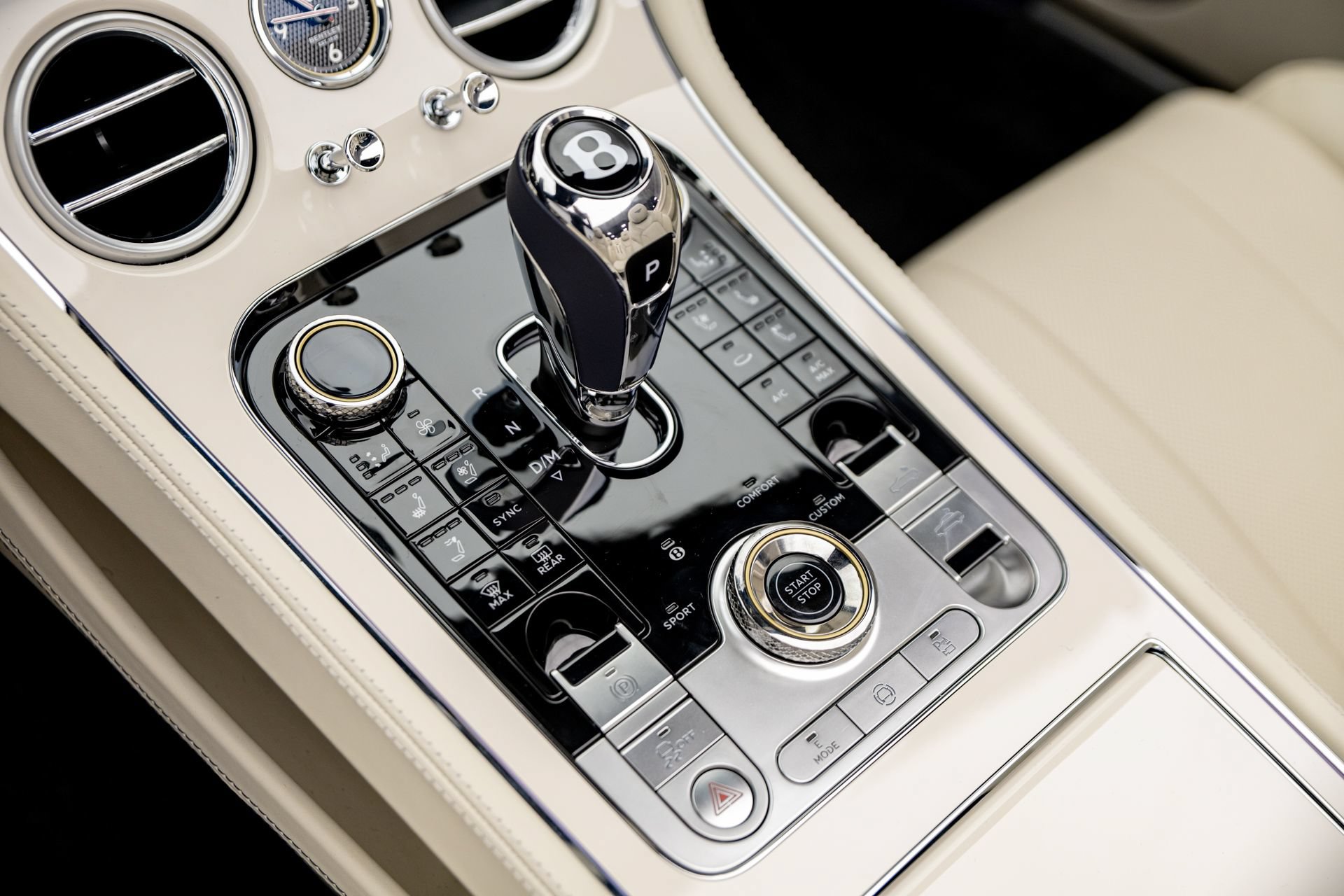 New 2026 Bentley Continental GT AWD/4WD image 28
