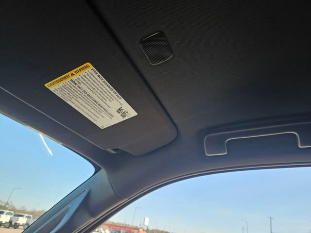 Used 2022 Chevrolet Suburban Z71 image 21