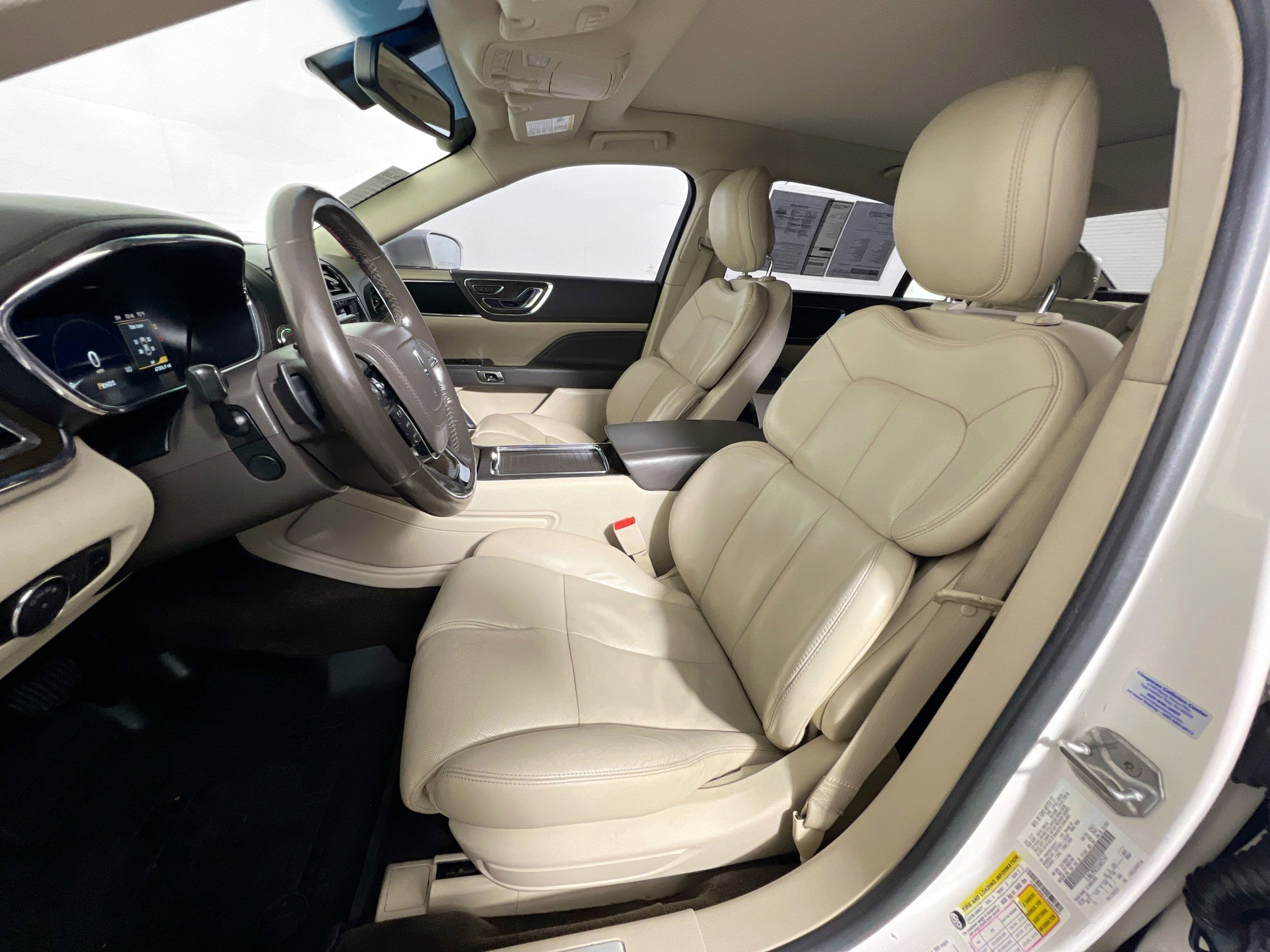 Used 2018 Lincoln Continental Select FWD image 14