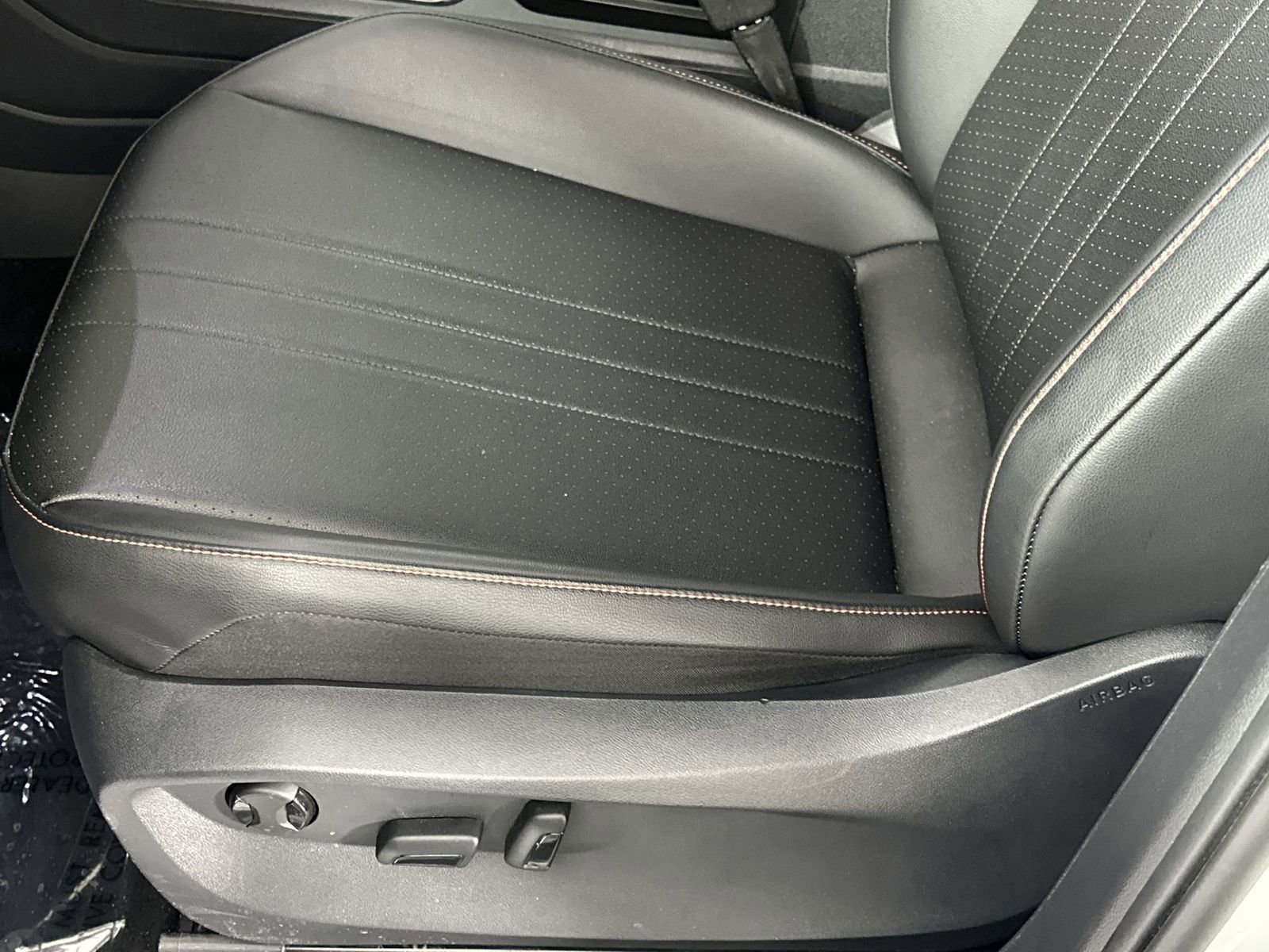 Used 2024 Volkswagen Tiguan Wolfsburg Edition image 16