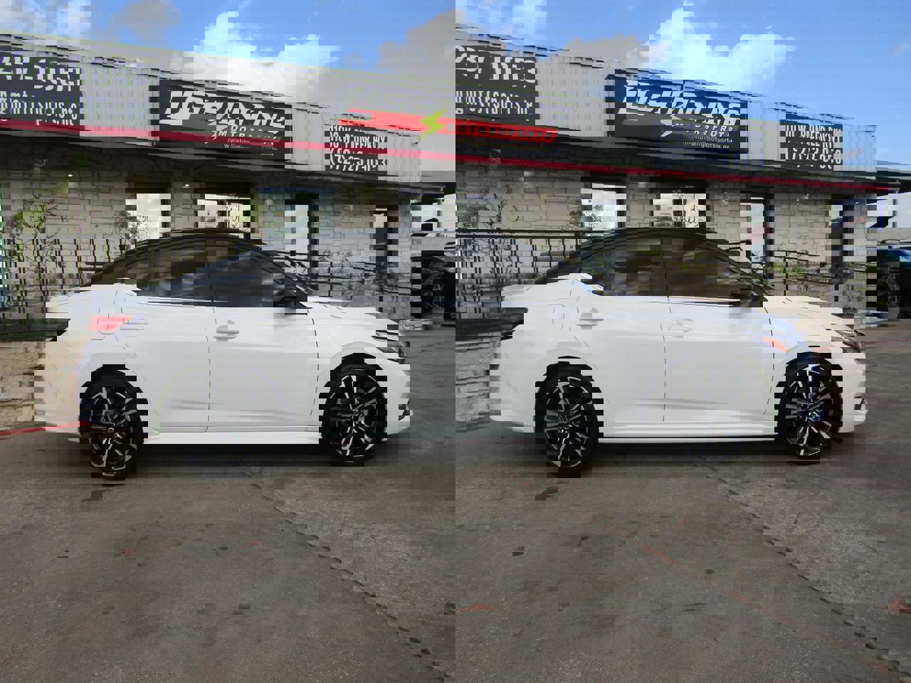 Used 2020 Nissan Sentra SR w/ Electronics Package image 5