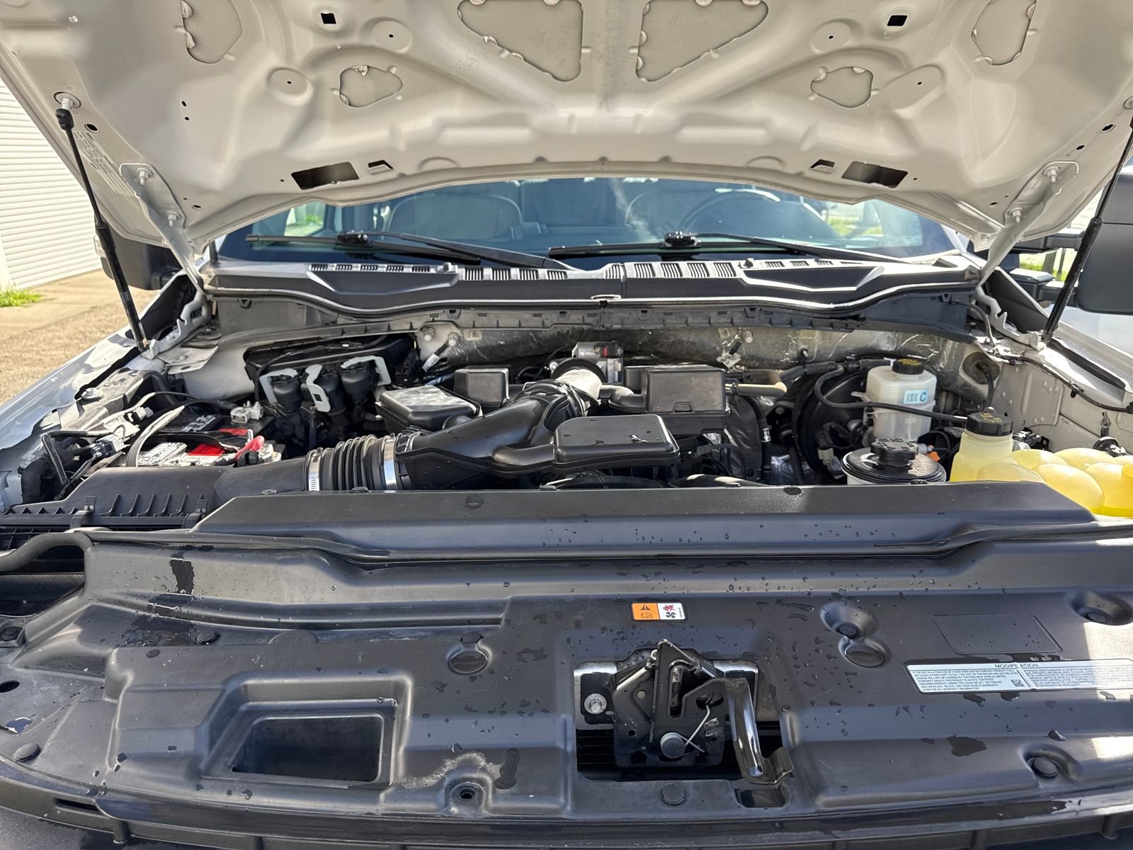 Used 2022 Ford F250 XL w/ Power Equipment Group image 22