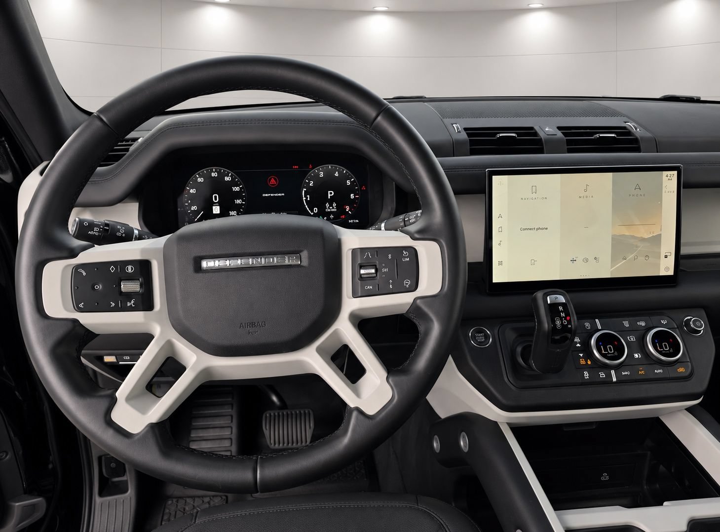Used 2025 Land Rover Defender 130 X-Dynamic SE AWD/4WD image 2