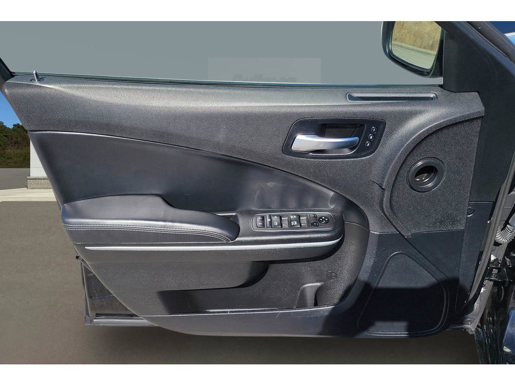 Used 2022 Dodge Charger SXT w/ Leather Interior Group image 14