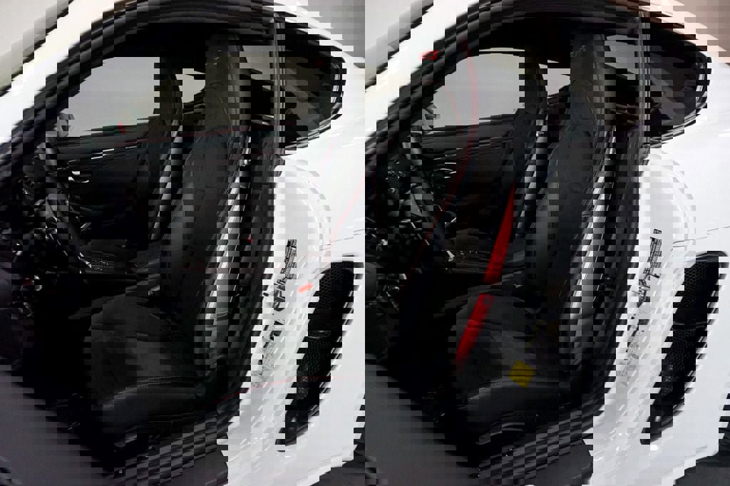 Used 2024 Porsche 718 Cayman GT4 image 9