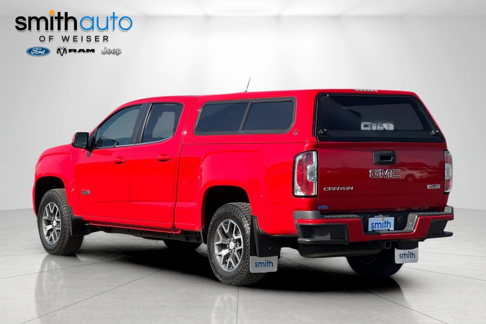 Used 2015 GMC Canyon SLE w/ All-Terrain Package AWD/4WD image 7