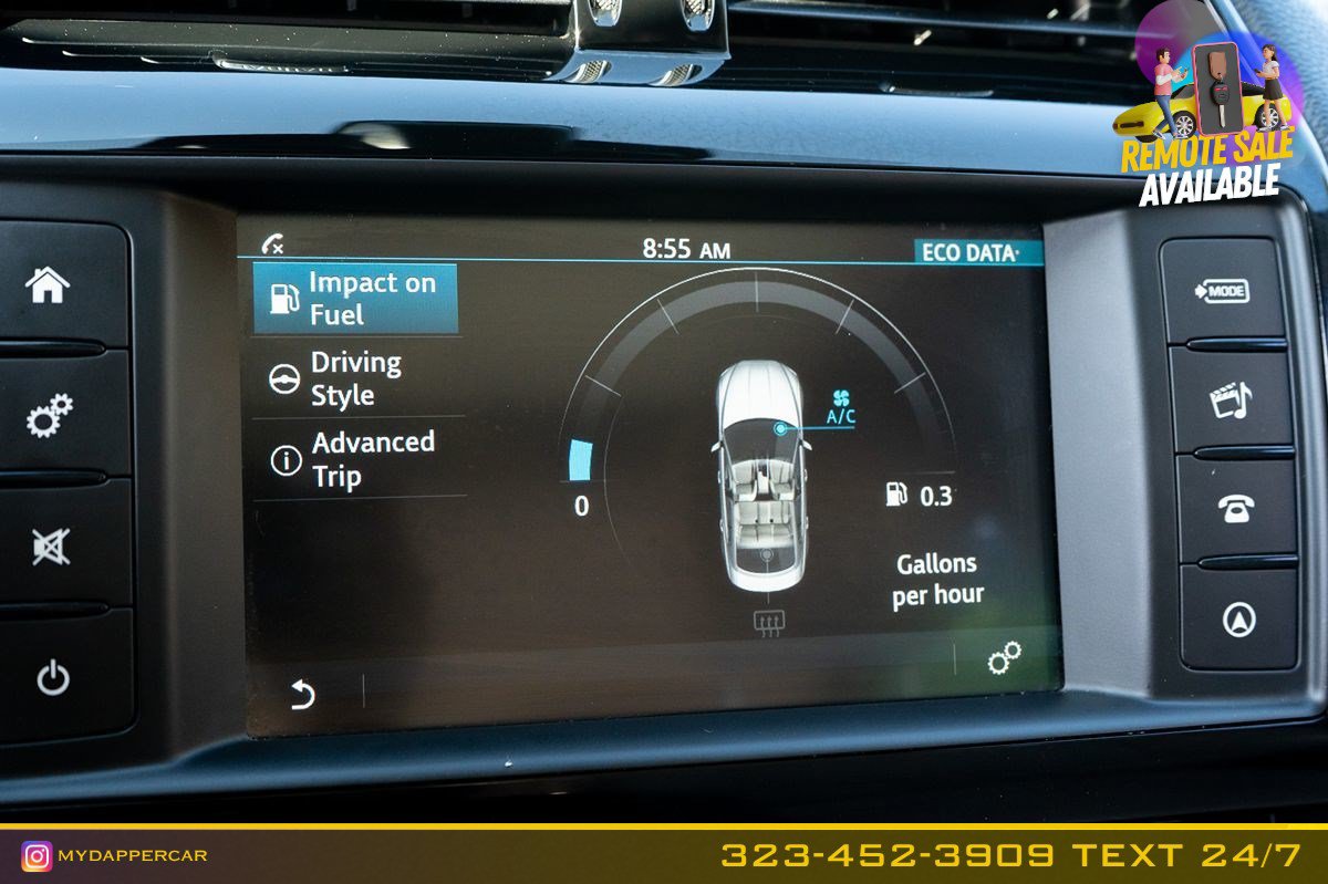 Used 2018 Jaguar XE RWD image 32