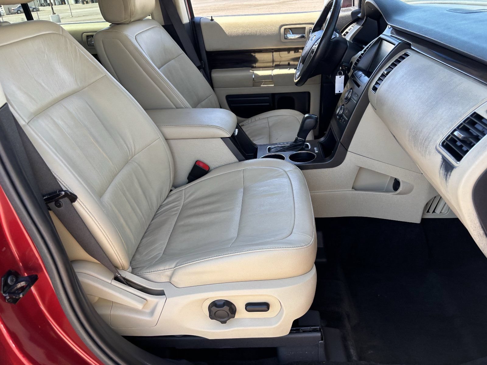 Used 2013 Ford Flex SEL FWD image 12