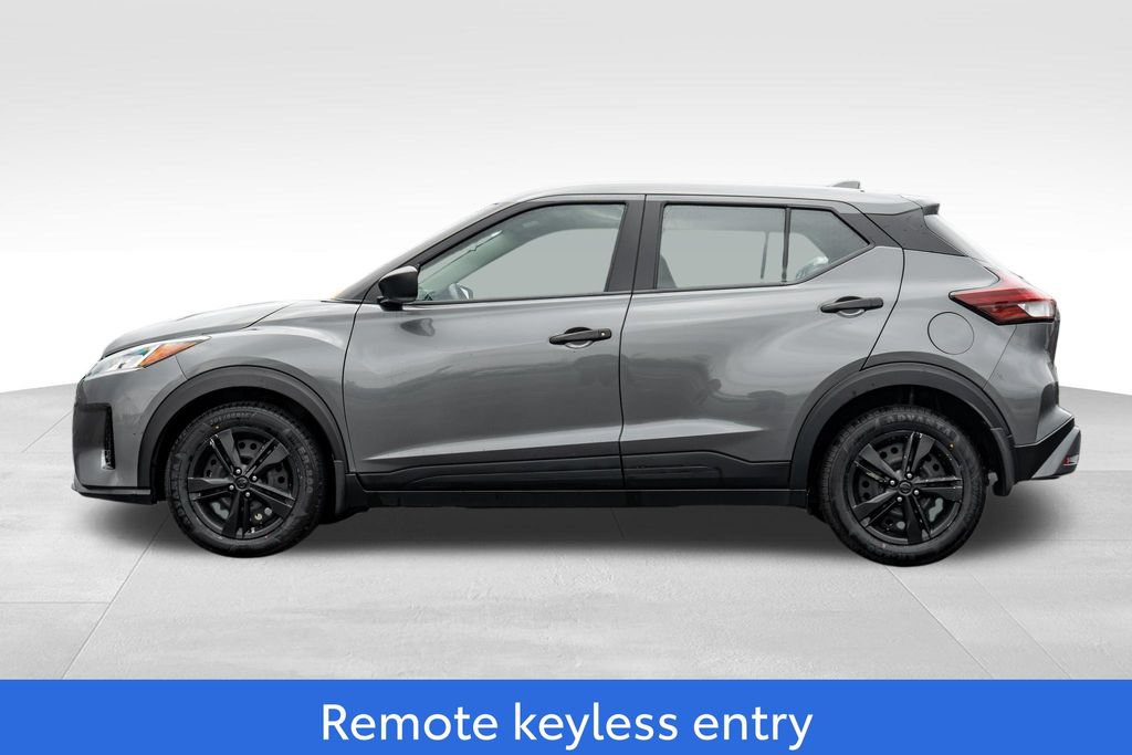 Used 2024 Nissan Kicks S FWD image 4