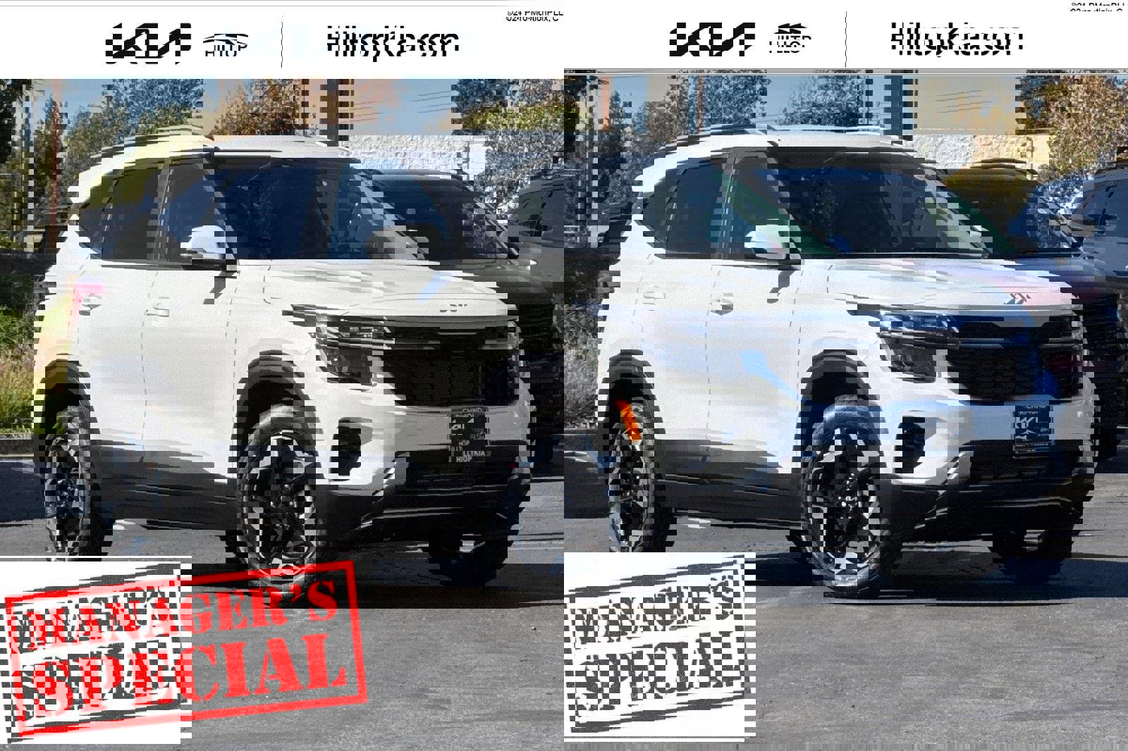 New 2025 Kia Seltos S