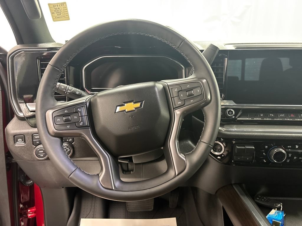 Certified 2025 Chevrolet Silverado 3500 High Country image 13