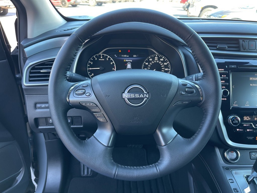 Used 2024 Nissan Murano SV w/ SV Midnight Edition Package image 16