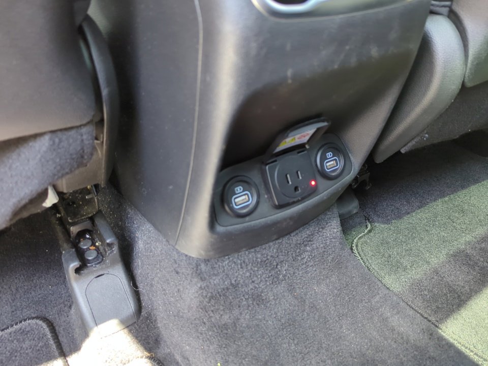 Used 2022 Hyundai Santa Fe Calligraphy FWD image 36