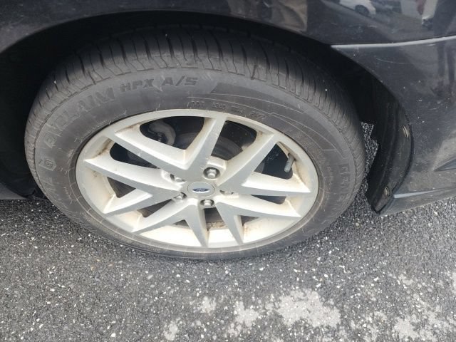 Used 2011 Ford Fusion SEL w/ 301A Rapid Spec Order Code FWD image 8
