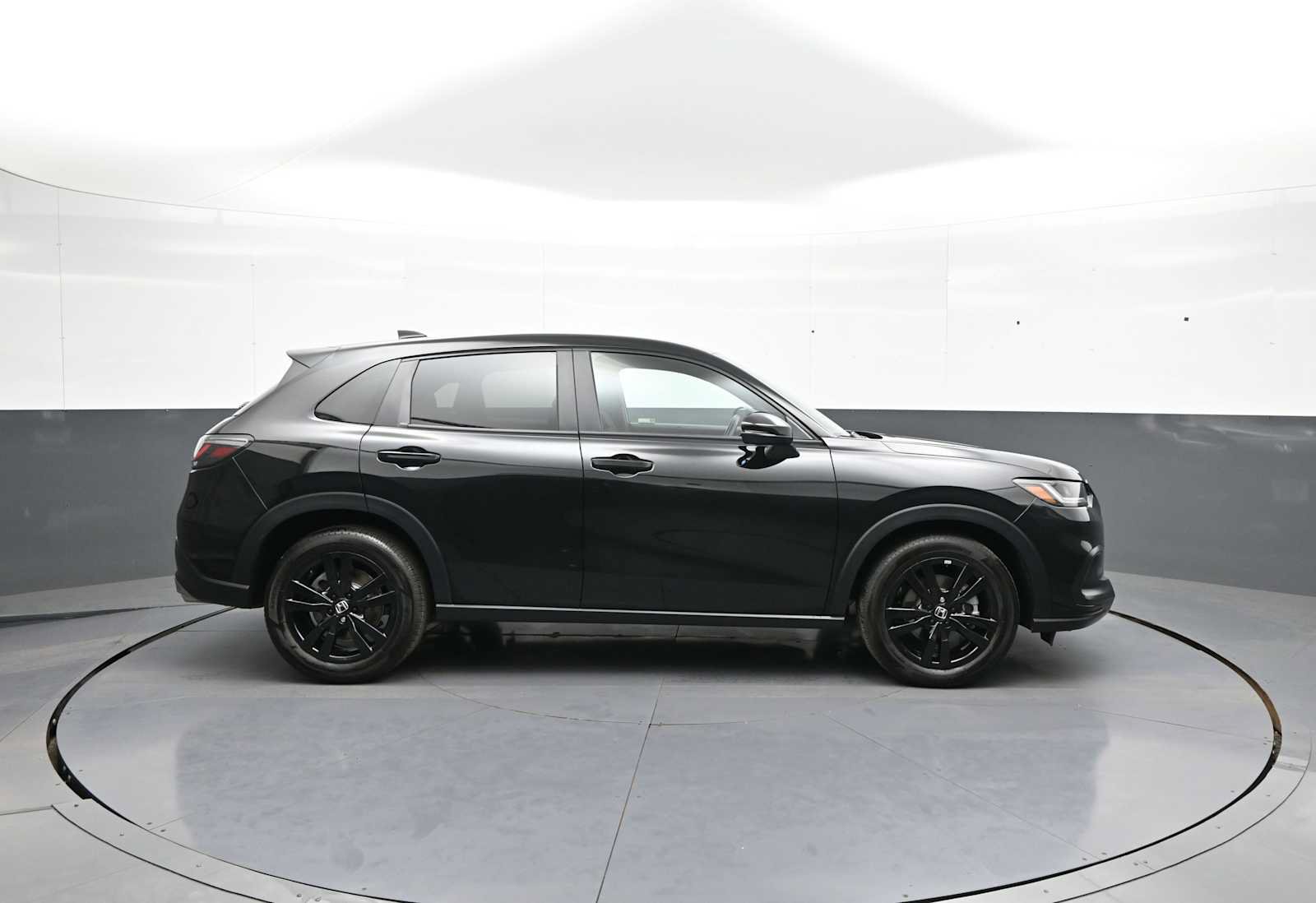 Certified 2027 Honda HR-V Sport image 5