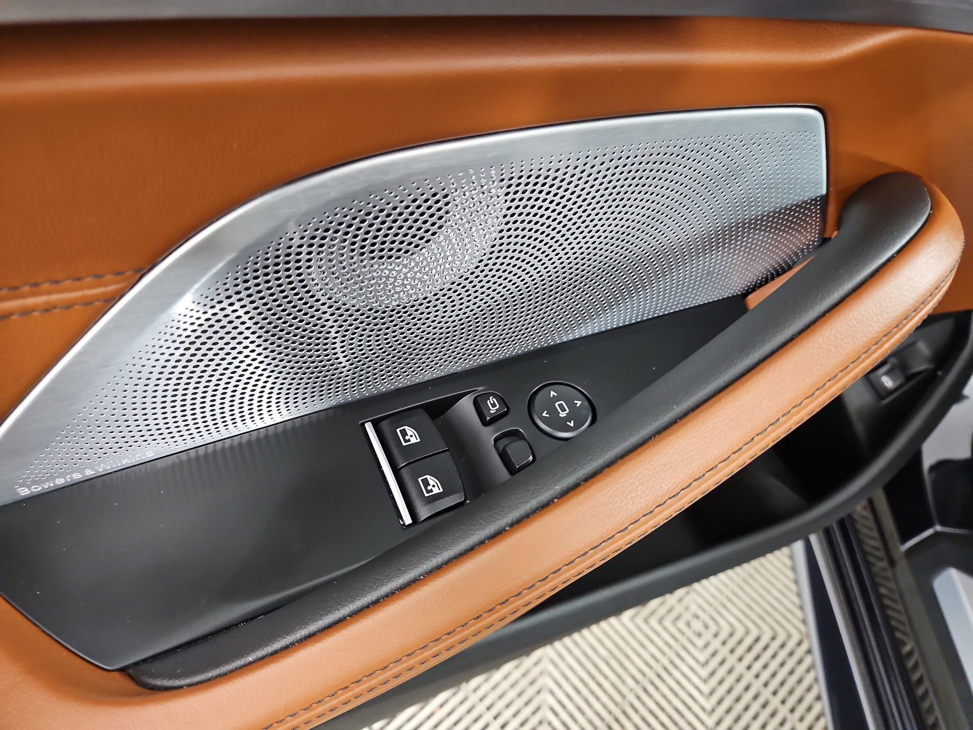 Used 2020 BMW M850i xDrive Coupe w/ M Carbon Exterior Package image 20