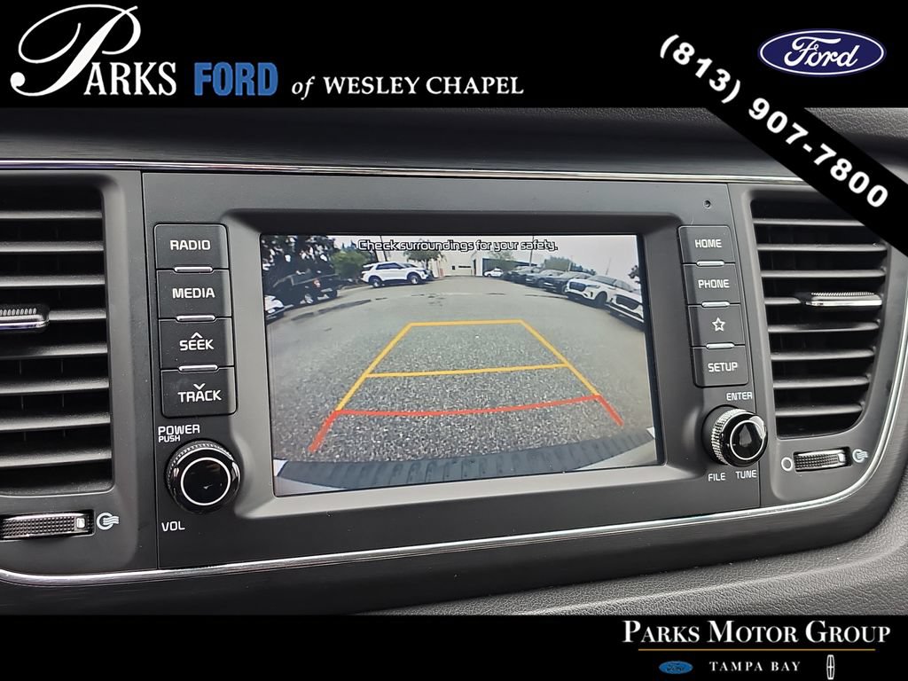 Used 2021 Kia Sedona LX FWD image 22