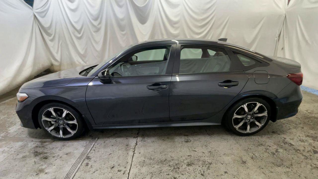 Certified 2025 Honda Civic Sport Touring image 5