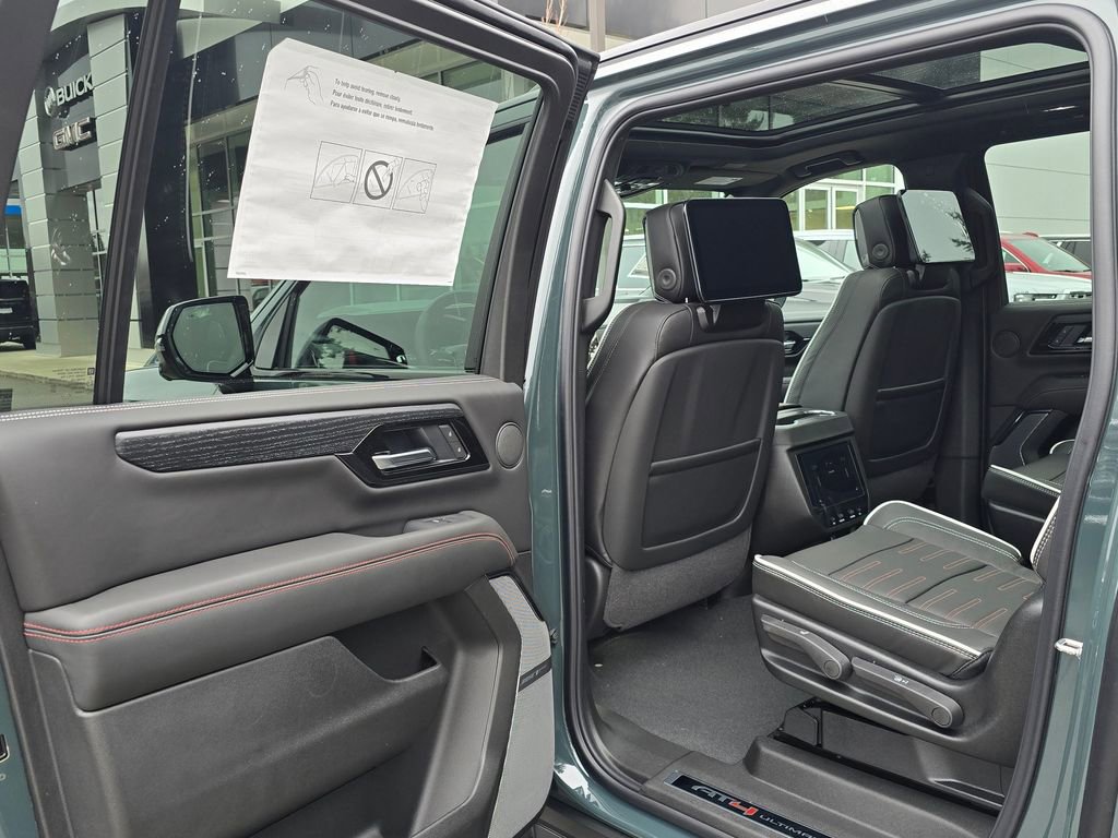 New 2026 GMC Yukon XL AT4 Ultimate AWD/4WD image 50