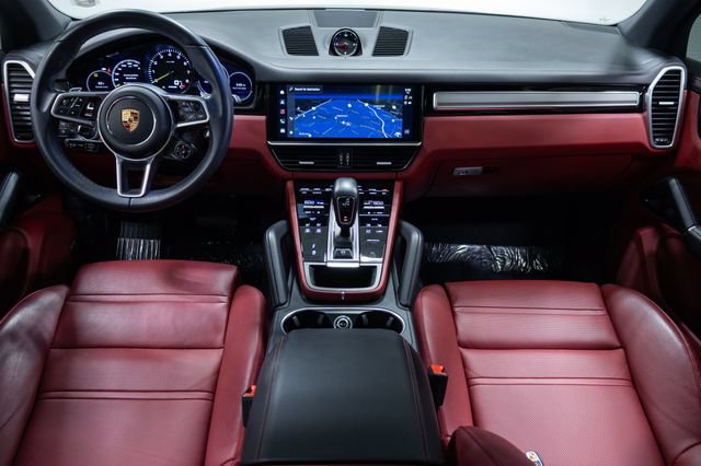 Used 2023 Porsche Cayenne Platinum Edition AWD/4WD image 21