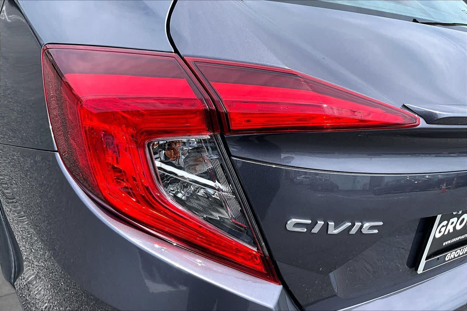 Used 2016 Honda Civic Touring image 29