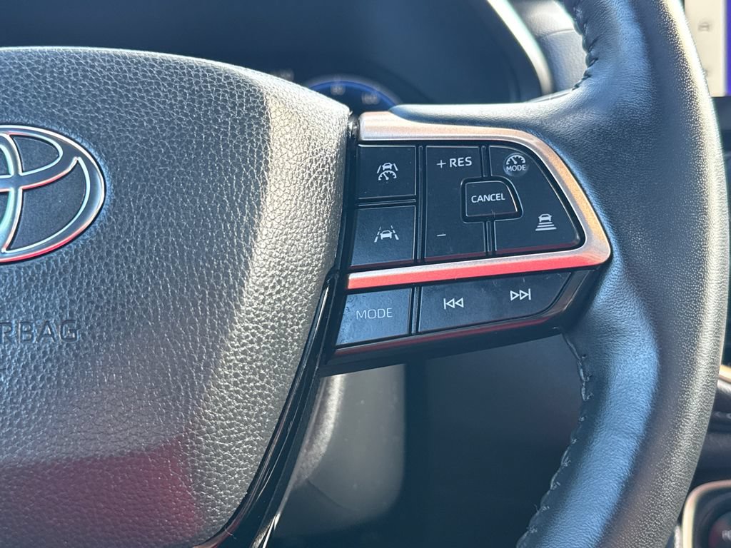 Used 2025 Toyota Grand Highlander AWD Hybrid image 21