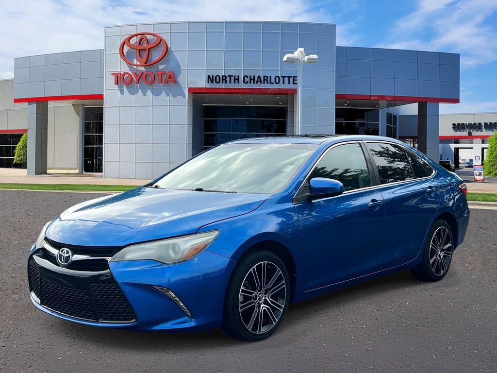 Used 2016 Toyota Camry SE FWD image 3