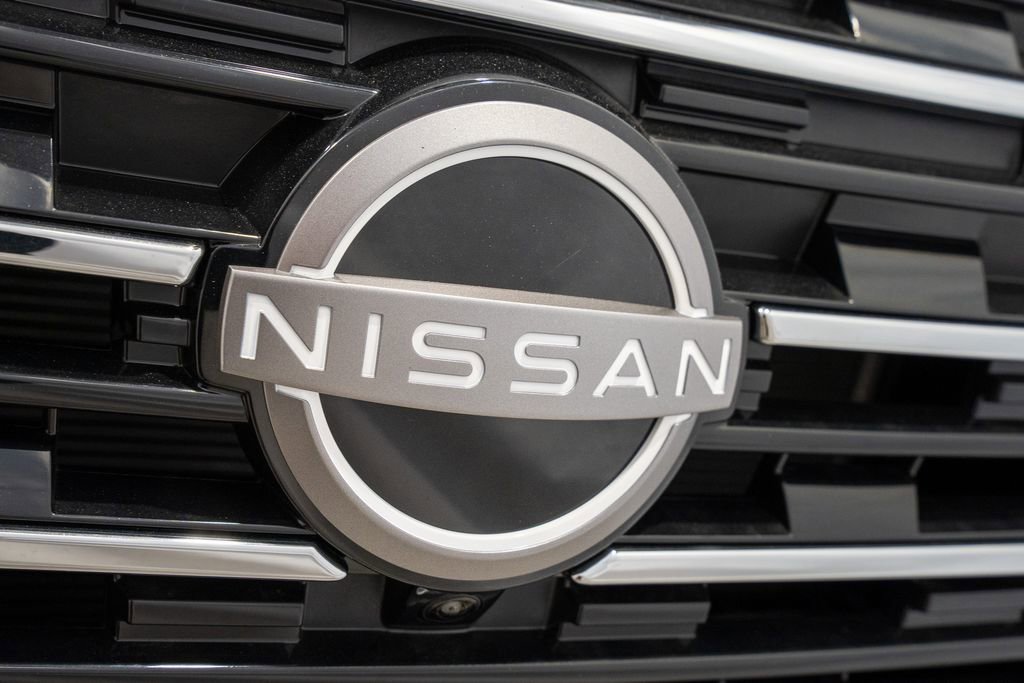 New 2026 Nissan Rogue Platinum w/ Platinum Premium Package image 3