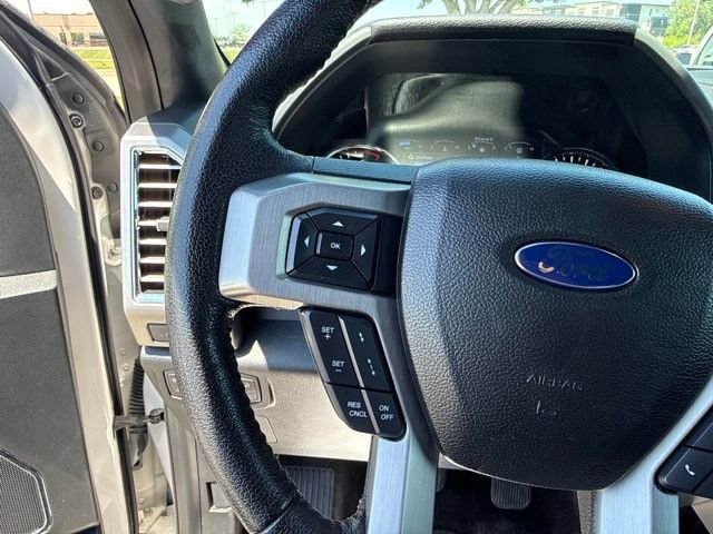 Used 2016 Ford F150 Platinum w/ Equipment Group 701A Luxury AWD/4WD image 28
