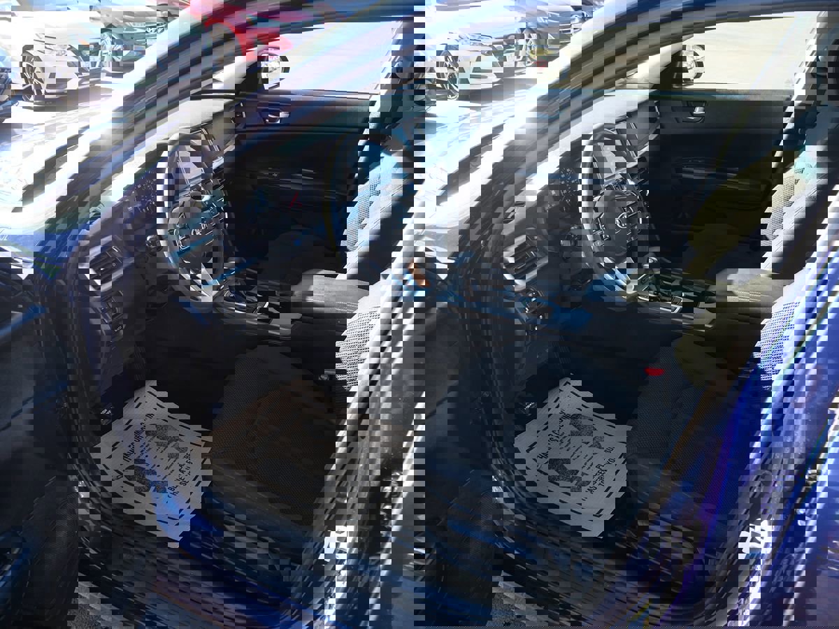 Used 2019 Kia Optima LX image 9