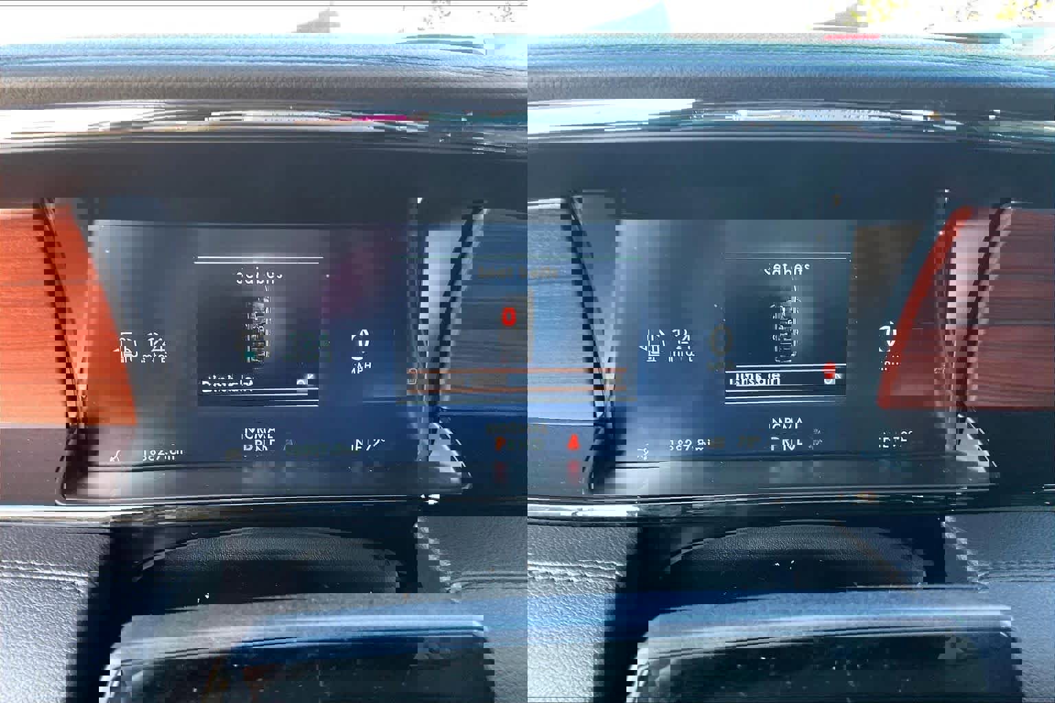 Used 2023 Lincoln Navigator Reserve image 21