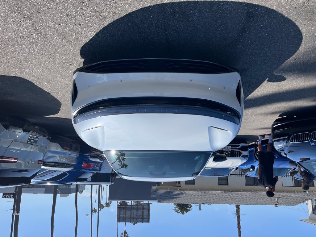 Used 2024 Lucid Air Touring AWD/4WD image 2