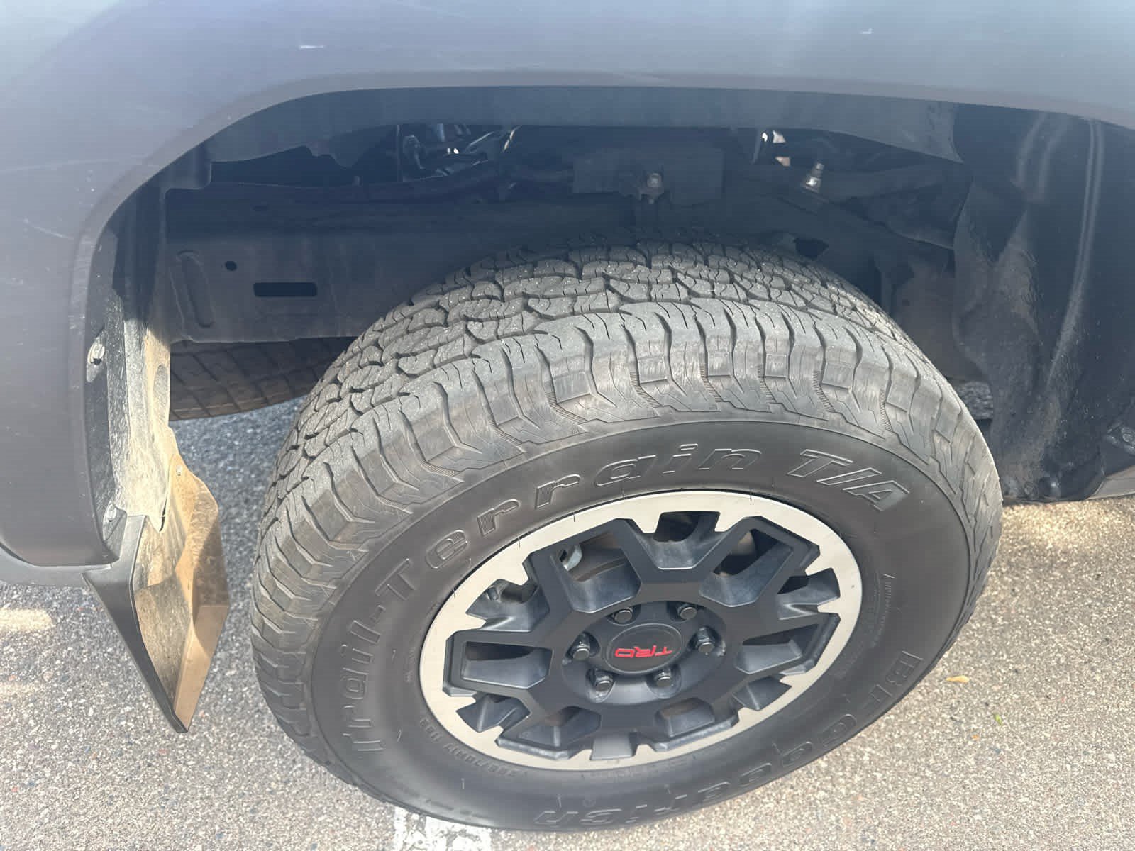 Used 2024 Toyota Tacoma TRD Off-Road w/ TRD Off Road Upgrade Package AWD/4WD image 6