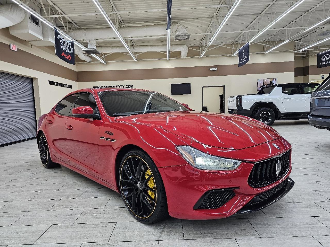 Used 2022 Maserati Ghibli F Tributo image 4